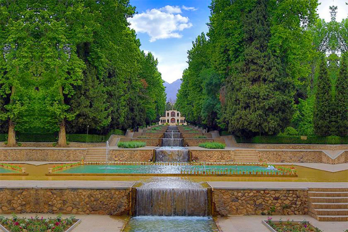 Shazdeh Garden