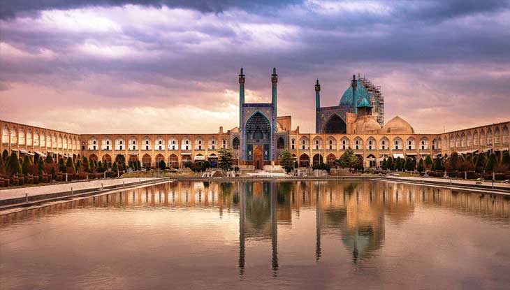 Naqsh-e Jahan Square - The royal square is a masterpiece of Persian architecture and has been designated as a UNESCO World Heritage Site.
